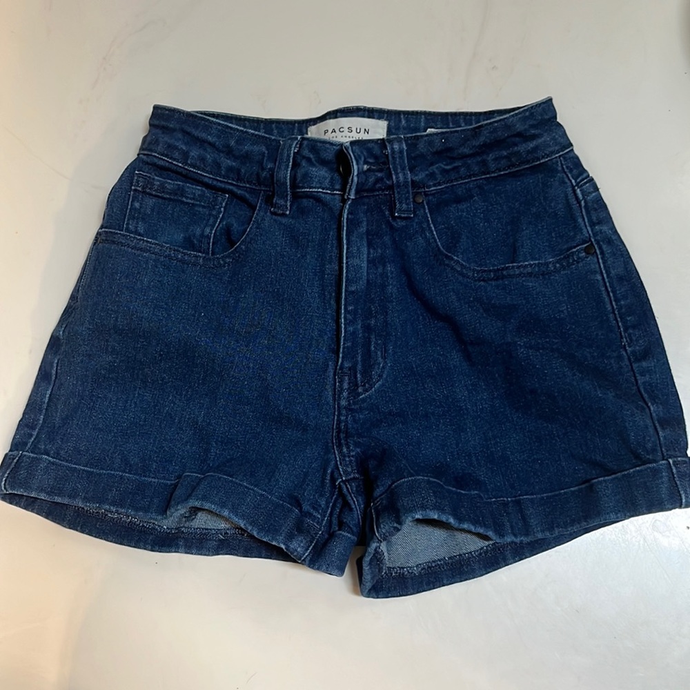 PacSun Los Angeles Mom Short, Size 23